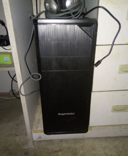 电脑主机 电脑主机