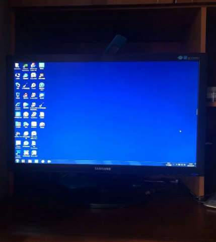 24寸三星电脑显示器 24寸三星电脑显示器